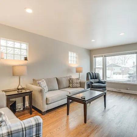 Chicago Rental Home Southside, 19 Mi To Downtown!