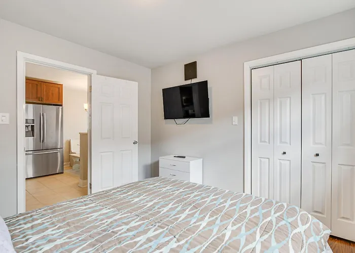 Hébergement de vacances In Quiet Area W/ Fenced-in Backyard *