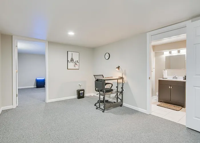 Hébergement de vacances In Quiet Area W/ Fenced-in Backyard *