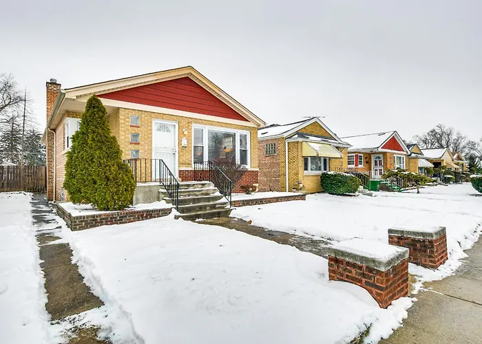 Hébergement de vacances In Quiet Area W/ Fenced-in Backyard *